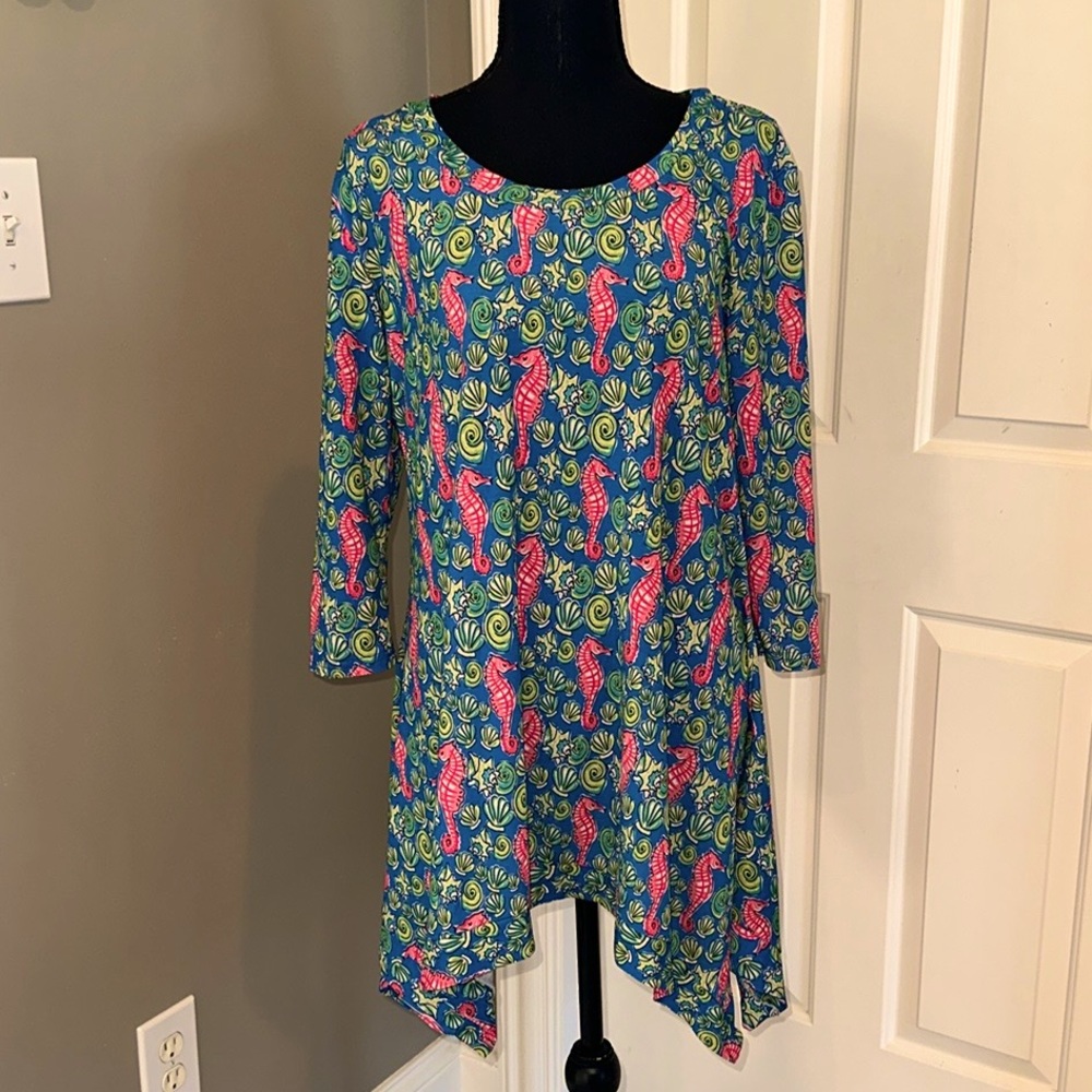 Simply Southern Seahorse Dress Size Medium 🐚🌸